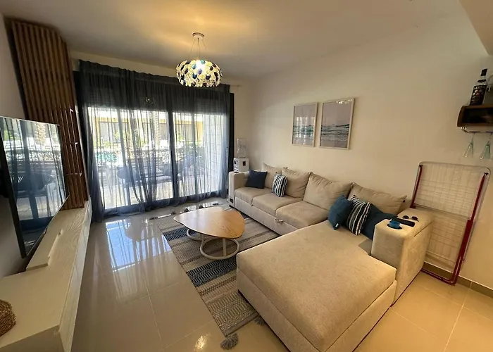 G Cribs Ground-floor One-bedroom Pool View, Apartment *