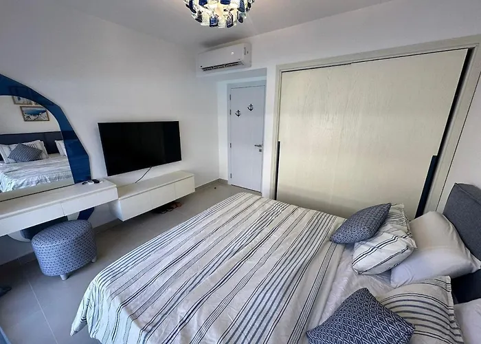 G Cribs Ground-floor One-bedroom Pool View, Apartment El Gouna