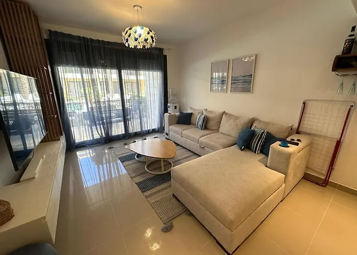 G Cribs Ground-floor One-bedroom Pool View, Apartment